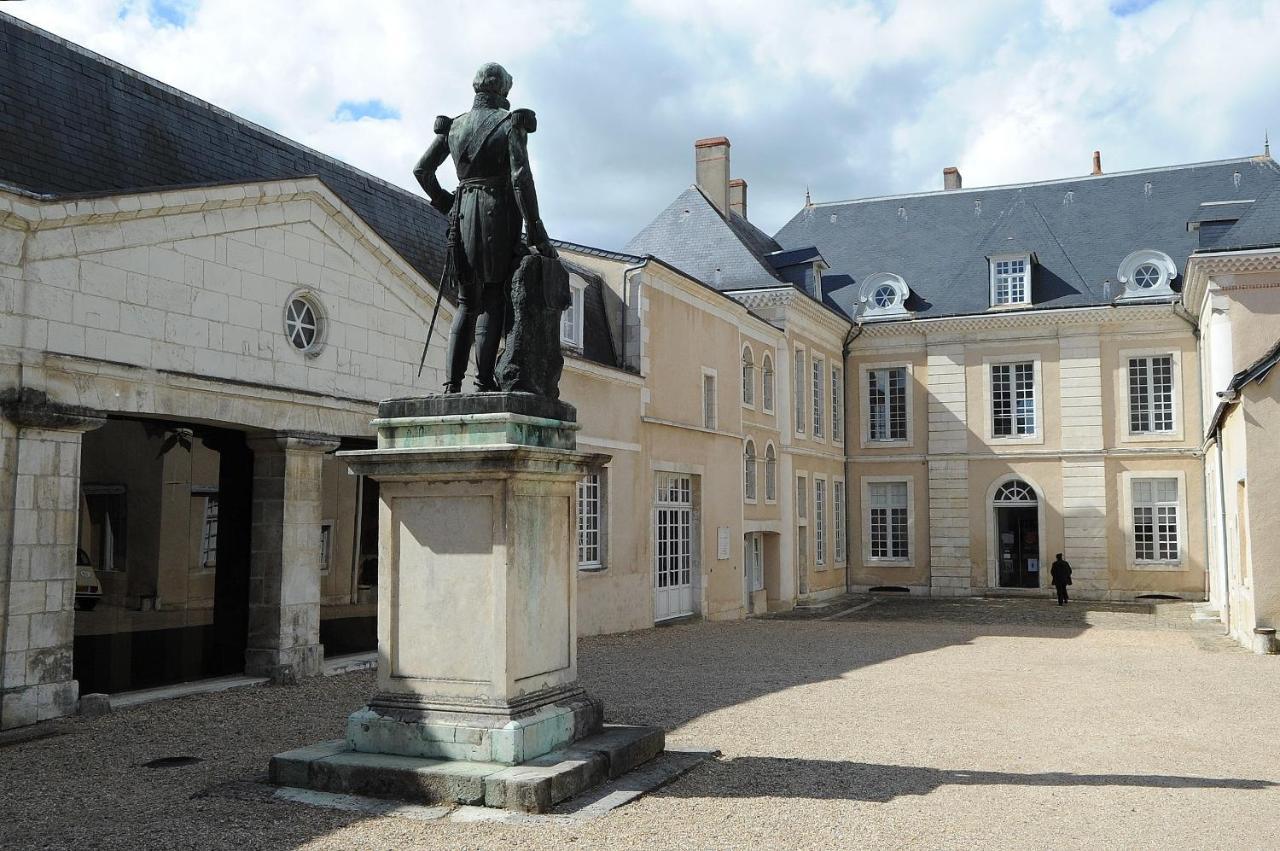 Maison D'Hotes De Charme - Au Lys Blanc Châteauroux Εξωτερικό φωτογραφία